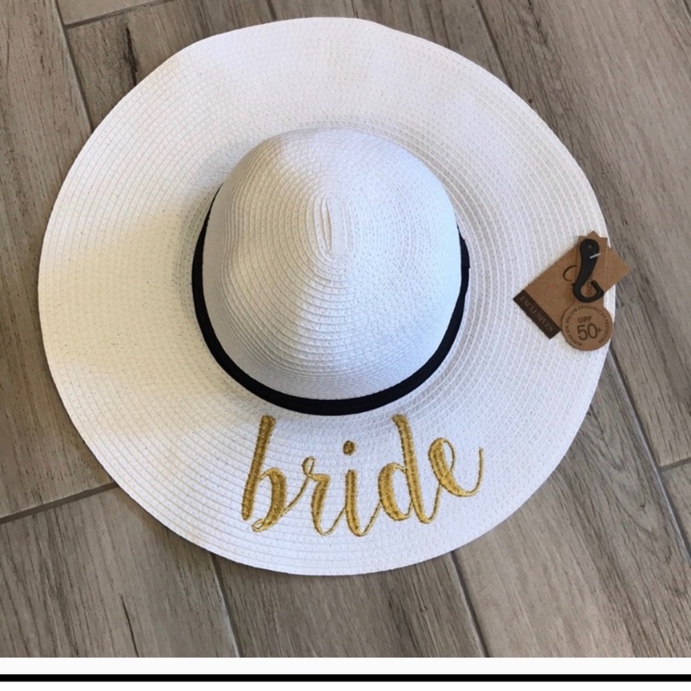 Used once bride beach sun hat white